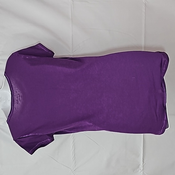 AEO Tissue Tee Medium - Picture 7 of 7